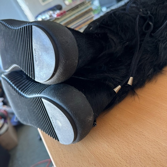 Pajar Sealskin Boots - Picture 6 of 10